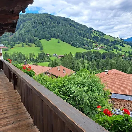Haus Gruenanger Apartman